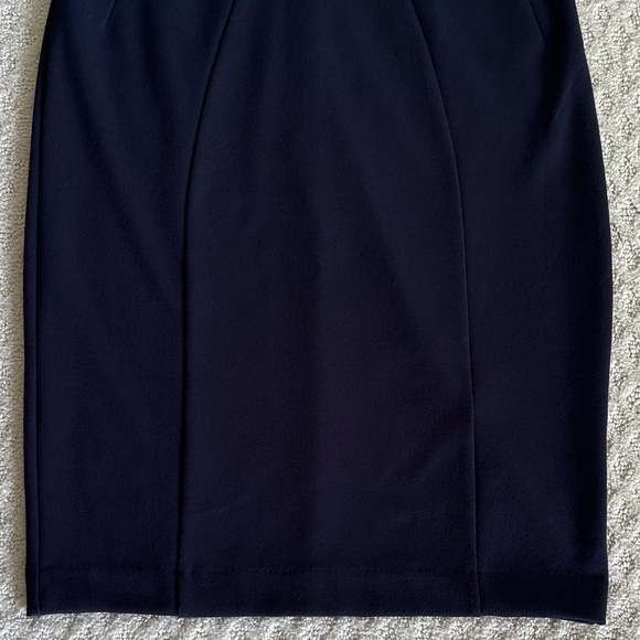 Adrienne Vittadini Sleeveless Sheath Dress Navy Blue Size 8P - Picture 3 of 11